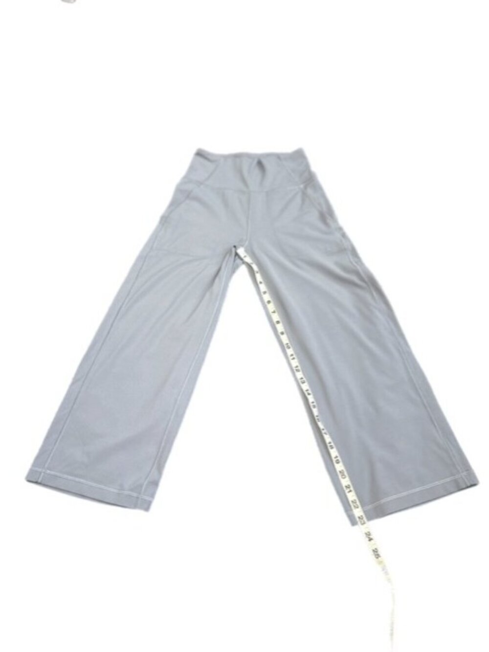 Lululemon Wide Leg Pants Sweats Light Gray Pockets Size 2 Excellent Condition! - Picture 5 of 6